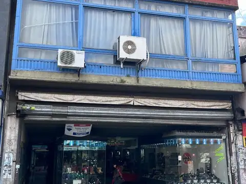 Importante local de 252m2 en excelente zona comercial