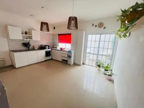 Depto Tipo Casa en Alquiler de 3 dormitorios