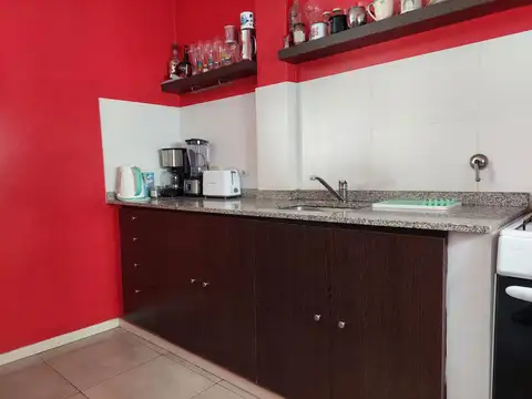 Alvear 1123 entre Garay y Juan Diaz