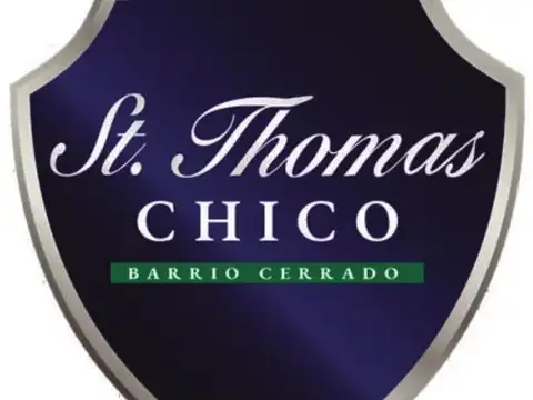 Lote doble en venta en Saint Thomas Chico