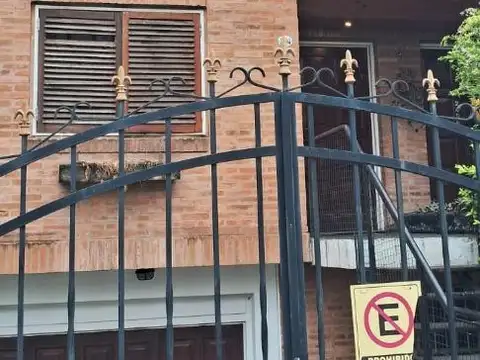 Depto Tipo Casa en Venta de 4 ambientes