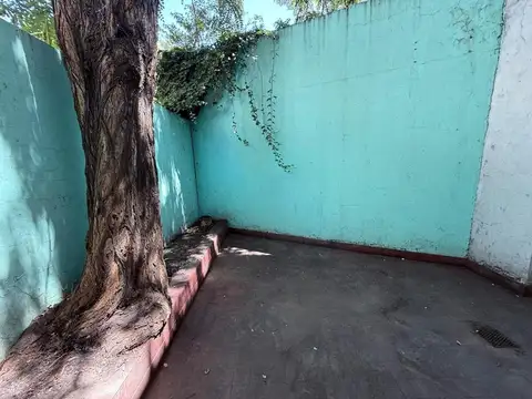 PH DE 3 AMBIENTES A 2 CUADRAS DE LA ESTACION DE CASTELAR