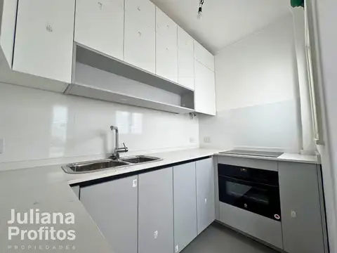 Departamento en Alquiler en Bernal, $ 850.000