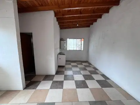 Depto Tipo Casa 2 ambientes con 1 baño