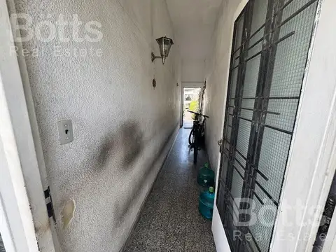 Depto Tipo Casa en Venta de 5 ambientes