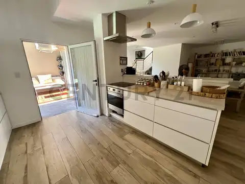 Departamento 5 ambientes con 3 baños
