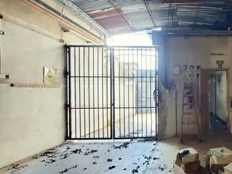 ALQUILER DEPOSITO - EXCELENTE UBICACION EN SAAVEDRA