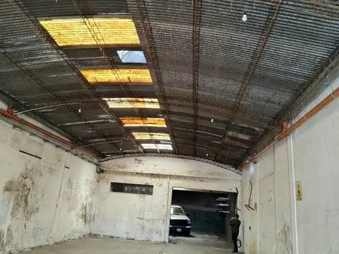 Galpon en Alquiler en Saavedra, USD 3.200