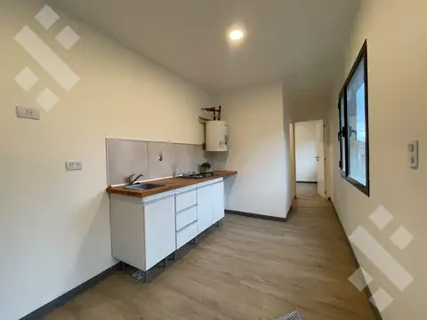 Casa 3 ambientes con 1 baño