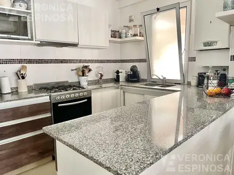 Depto Tipo Casa en Venta en Castelar Norte, USD 169.000