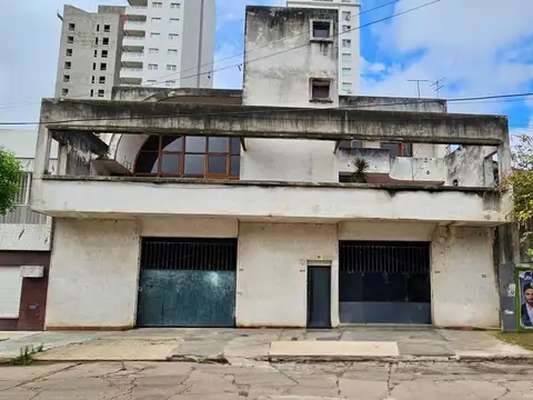 Propiedad centrica ideal para uso comercial