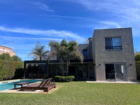 Casa en Alquiler en Ayres De Pilar, USD 3.500