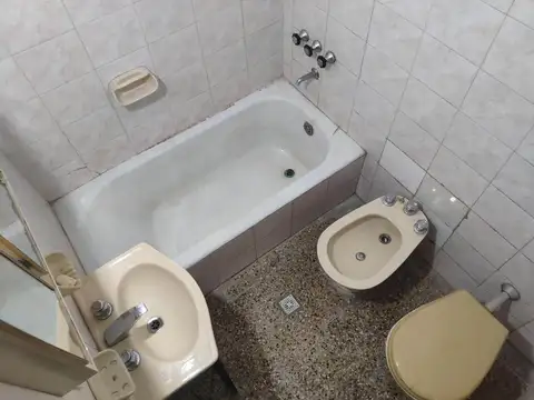 Depto Tipo Casa 2 ambientes con 1 baño
