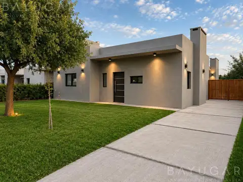 Venta Casa - Barrio San Ramón, Pilar del Este