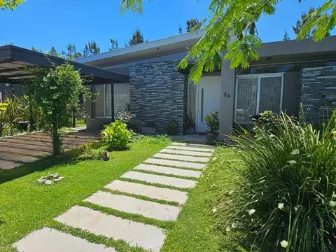CASA VENTA SAN MATÍAS 4 AMBIENTES PILETA