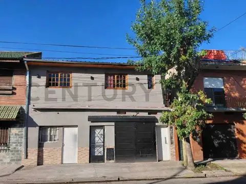 CASA + PH Independiente + Local  / Lote Propio/   Ideal Renta o Multifamiliar