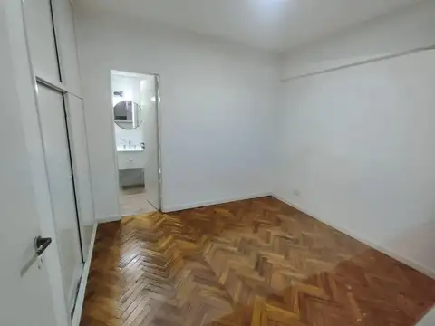 Departamento en Venta en Villa del Parque, USD 74.900