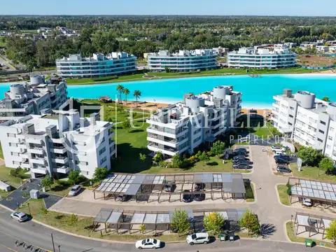 Lagoon Pilar