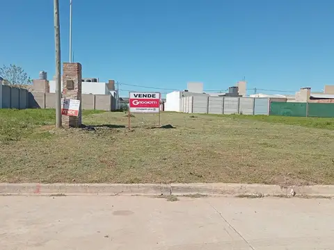 Terreno en Barrio Los Arces