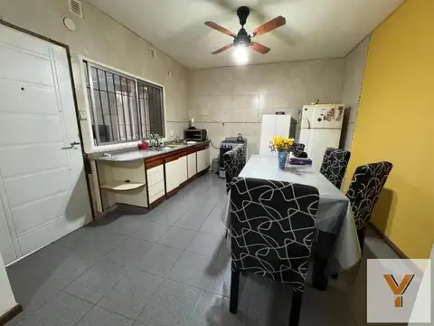 PH en venta - 2 Dormitorios 1 Baño - Ramos Mejía