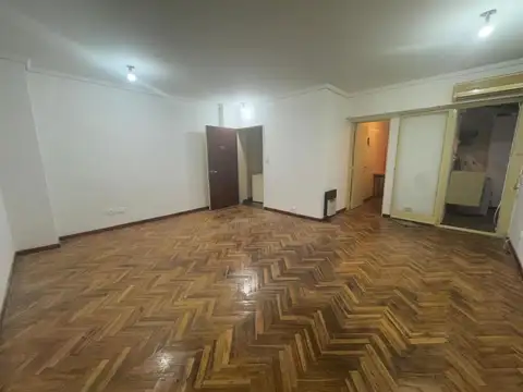 Lezica 4100 , Piso 1