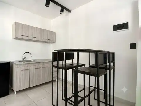 ALQUILER OFICINA C/TERRAZA  EXCELENTE UBICACION