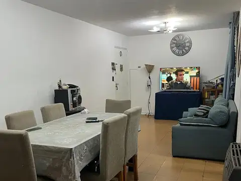 Juan José Paso 100