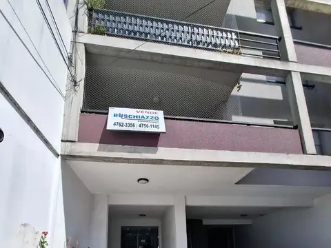 Belgrano 2400, Piso 1