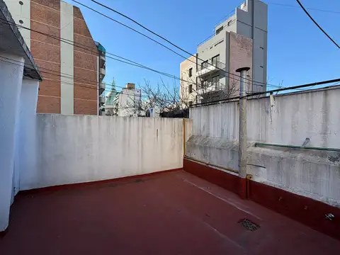 Depto Tipo Casa en Venta al Este