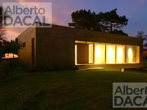 Casa en Alquiler Temporal en Barrio Cerrado Costa Esmeralda, USD 250