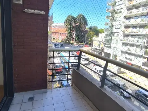 Avenida Angel Gallardo 600