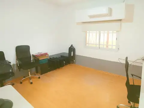 CASA DE 4 AMB en VENTA , LOMA HERMOSA