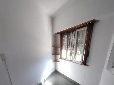 Depto Tipo Casa en Alquiler de 2 dormitorios
