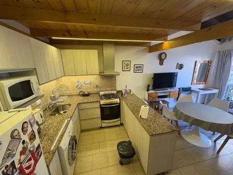 Depto Tipo Casa 2 ambientes con 1 baño