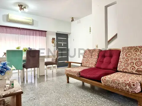 Depto Tipo Casa en Venta en Ciudad Jardin del Palomar, USD 145.000