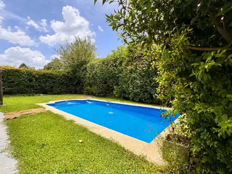 Casa en Venta con 1 cochera