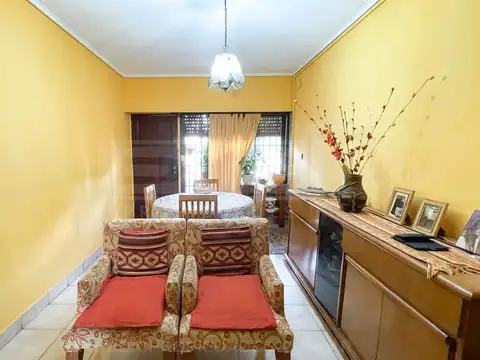 Casa en Venta con 1 cochera