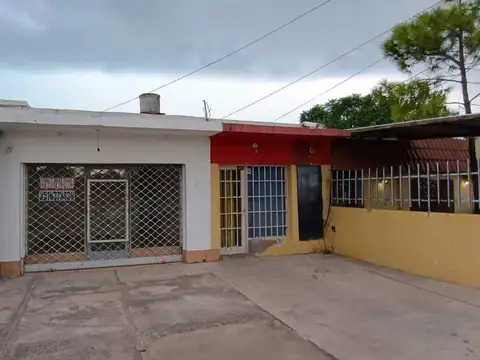 Casa 5 ambientes con 4 baños