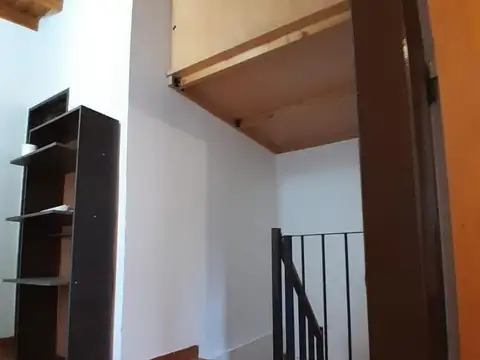 Depto Tipo Casa 5 ambientes con 1 baño