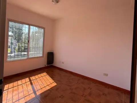 Depto Tipo Casa en Alquiler en Tigre Centro, $ 600.000