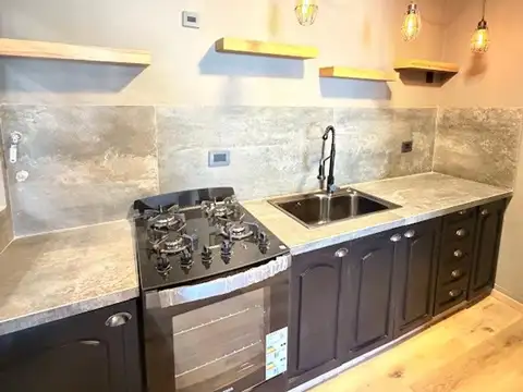 Depto Tipo Casa en Venta en Castelar Norte, USD 160.000