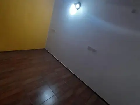 PH de 3 amb. Estado Bueno. Interno por pasillo. Planta Baja