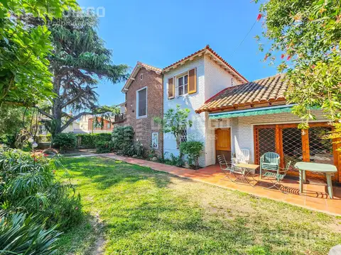 Venta Casa de 7 ambientes, habitacion en planta baja en suite, Vicente López