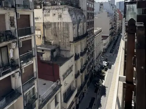 Marcelo Torcuato De Alvear 900