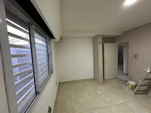 Casa en Venta con 6 cocheras