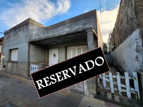 CASA 3 AMB., EN LOTE 8,66 X 35,85