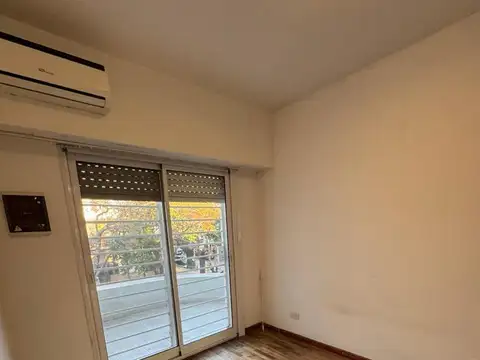 Depto Tipo Casa en Alquiler de 1 dormitorio