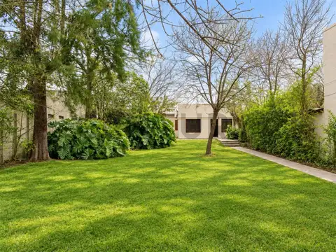 Casa en venta en Ensenada de 2 dormitorios y parque