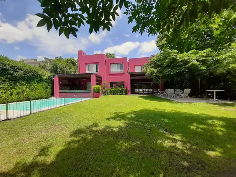 Casa en Venta al Noreste