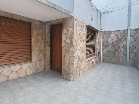 Casa en Venta en San Carlos [Cod: 664]